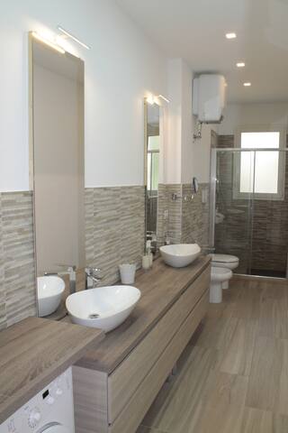 VILLA LUXURY gallery image 5