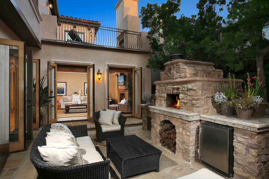 Private Courtyard