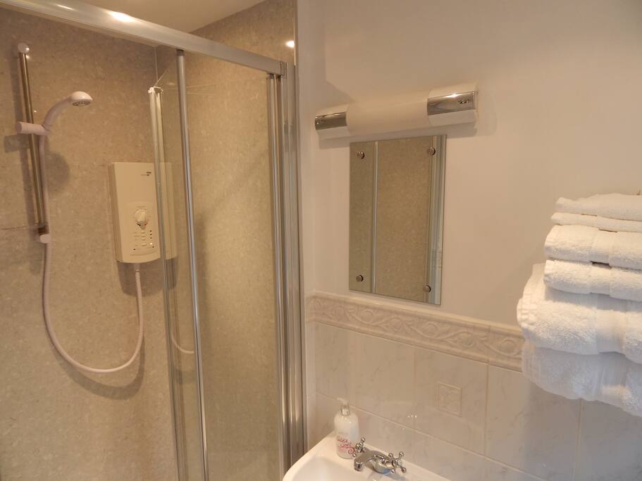 Holkham Twin room en-suite