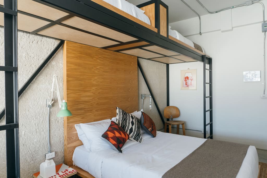 1 Queen Bed + 2 Twin XL Casper Matresses