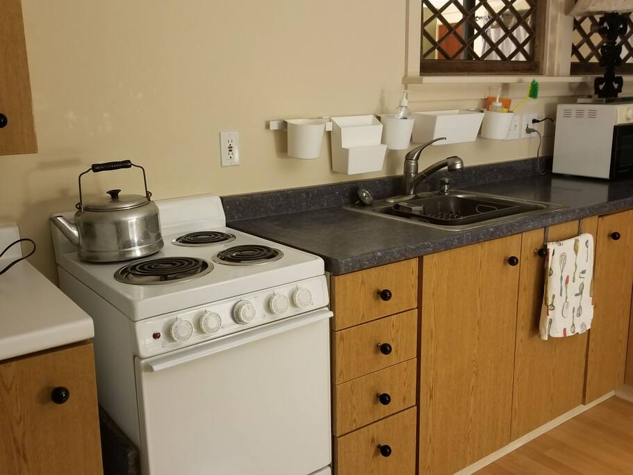 Complete kitchen