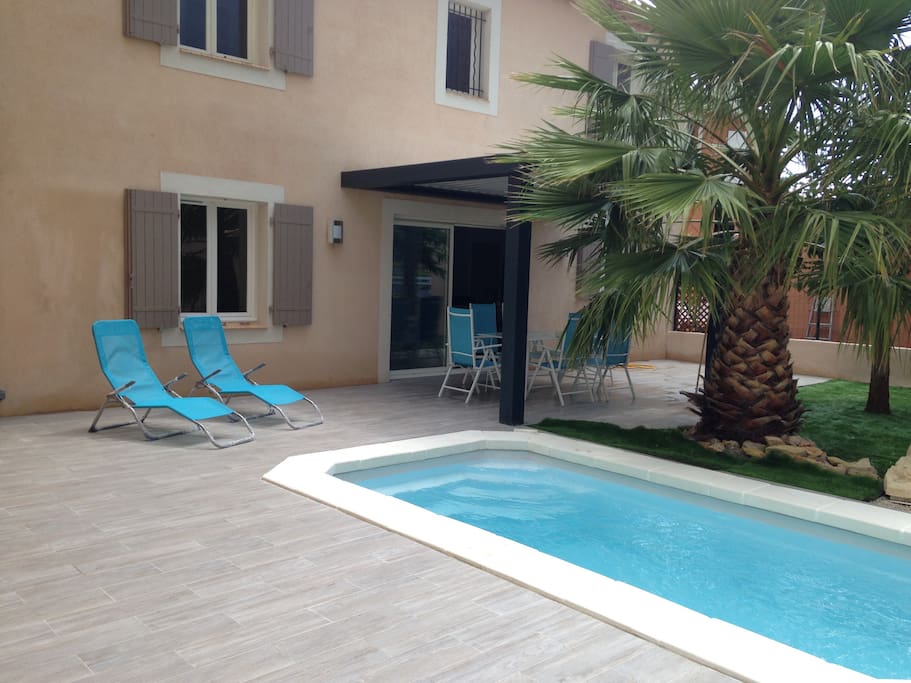 Jardin privatif avec piscine