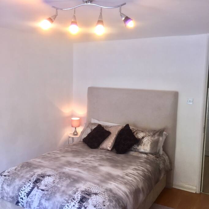 Big Double Room To Rent London Big Double Room To Rent London