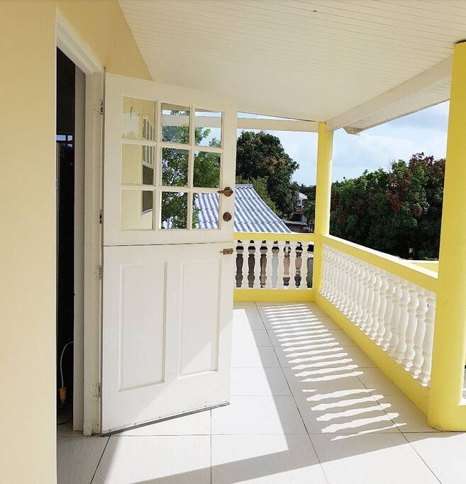porch(back)