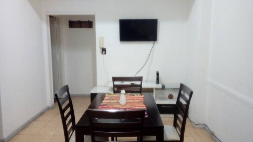 Dpto 2 amb. amplio p/ 4 personas. Microcentro. MDP