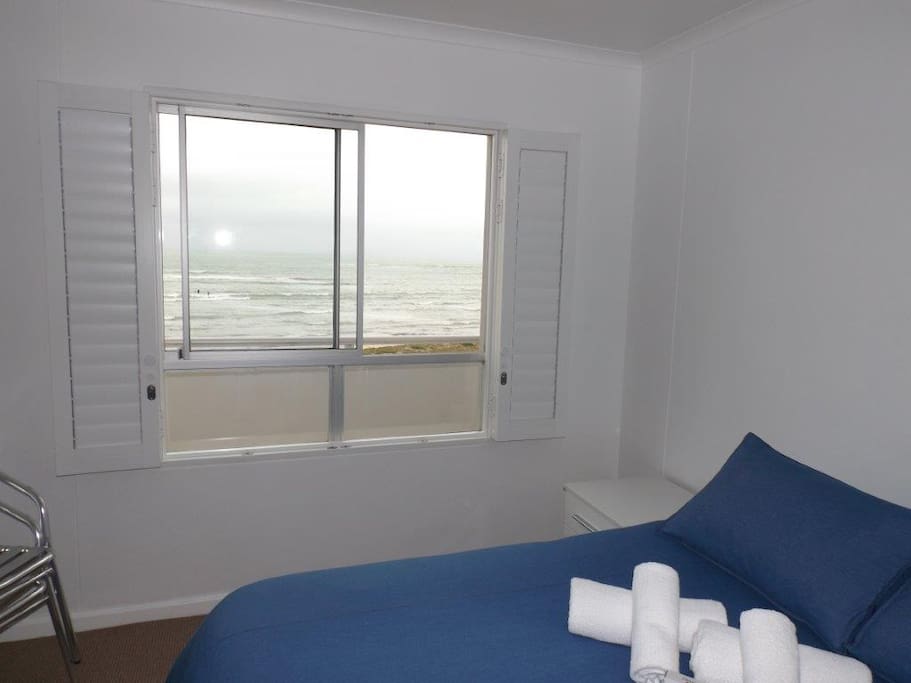 1st Bedroom with sea view