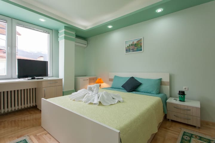 Villa Metulevi - Studio With Lake View Green - Ohrid