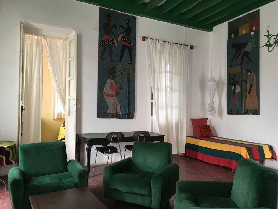 Grande chambre et son salon chambre N° 4