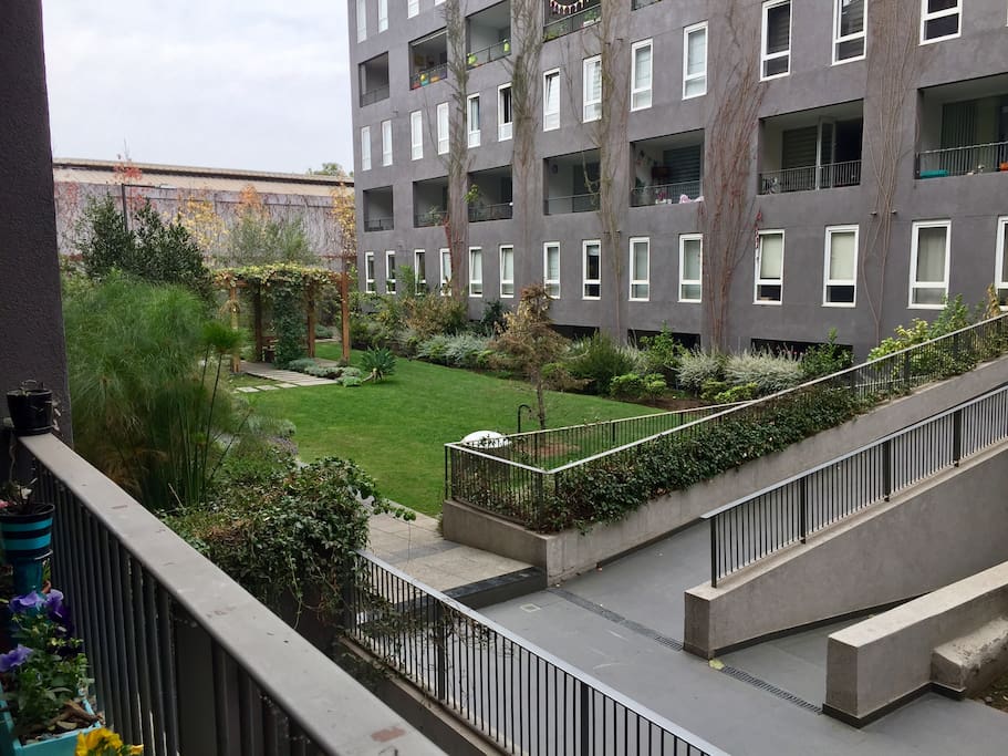 Vista del condominio, desde el balcón del departamento