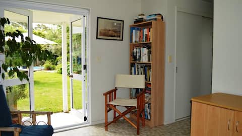 Self-contained Havelock North garden studio