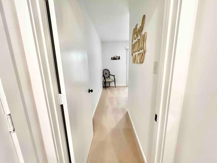Entrance to Bedroom #3, Full.