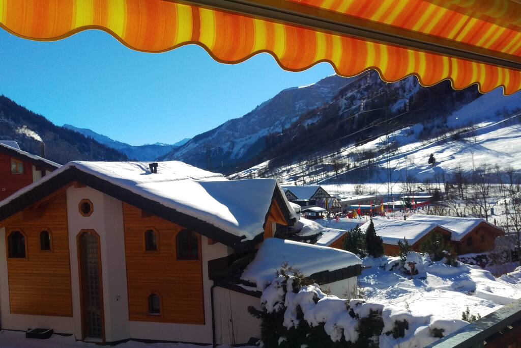 Balkonsicht Richtung Süden