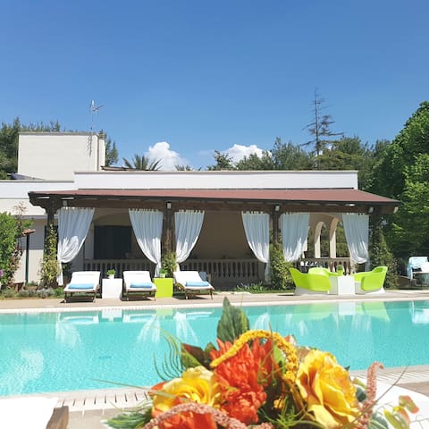 Salento Villa Edda con piscina riscaldata e tennis