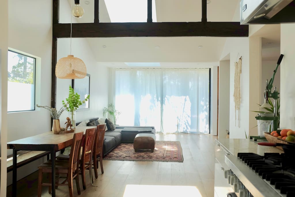 Living space, front house