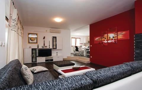 Top performing Airbnb: Apartment Stalno Sretan in Vinež