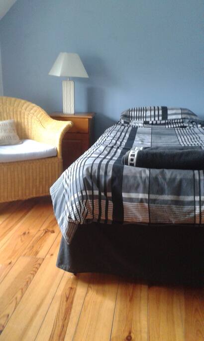 Single Bedroom with own Bathroom