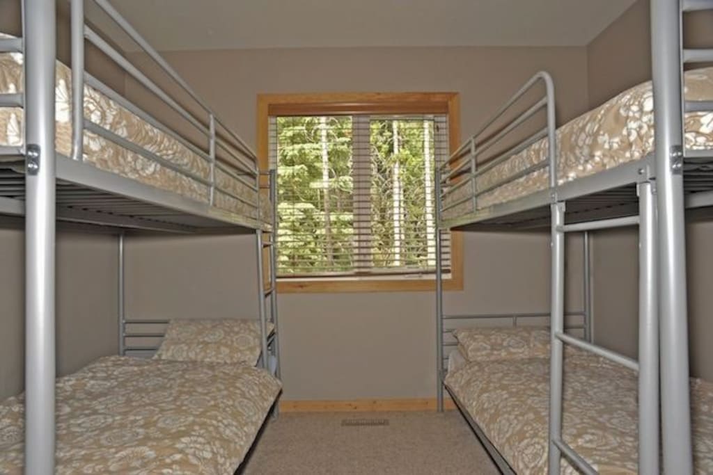 Down Stairs bedroom sleeps 4