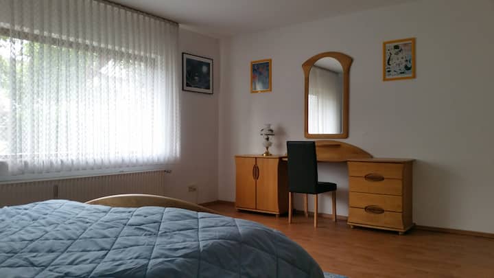 Спалня 1 частичен изглед