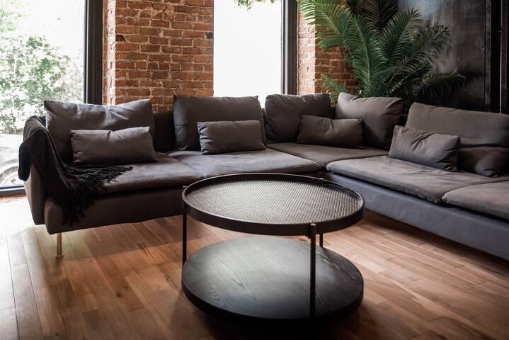 Château Deluxe // Vieux-Québec, Énorme Maison gallery image 5