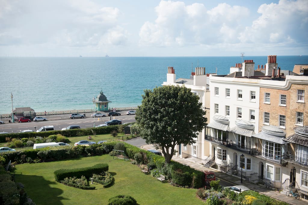 Regency Penthouse with sea views