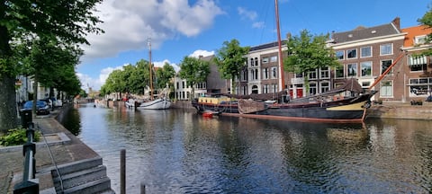 Bright loft, historic mansion, amazing view canal