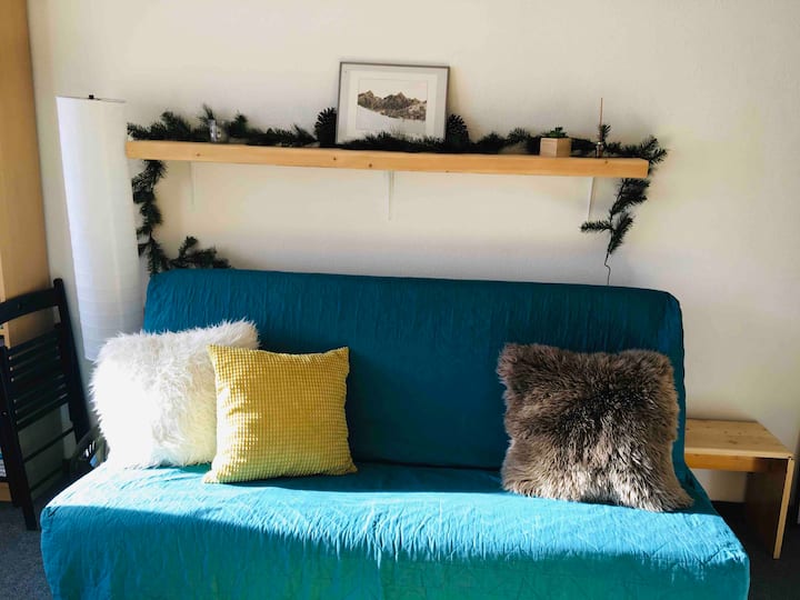 Кауч на спуштање