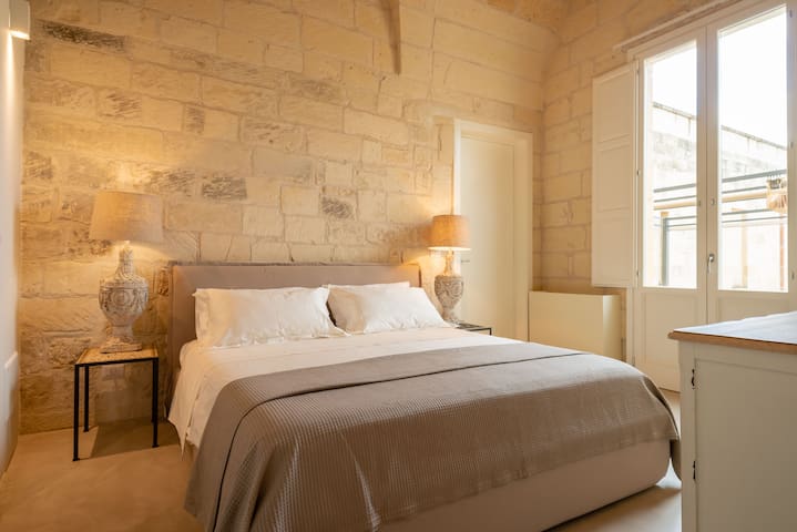 Lu Leccio. Suite Apartment with terrace