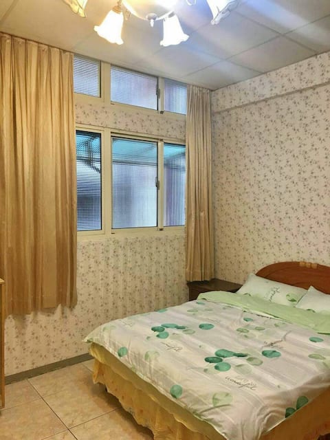 Luxury Suite Room (Room#2A)