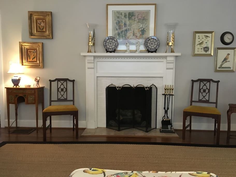 Gas fireplace