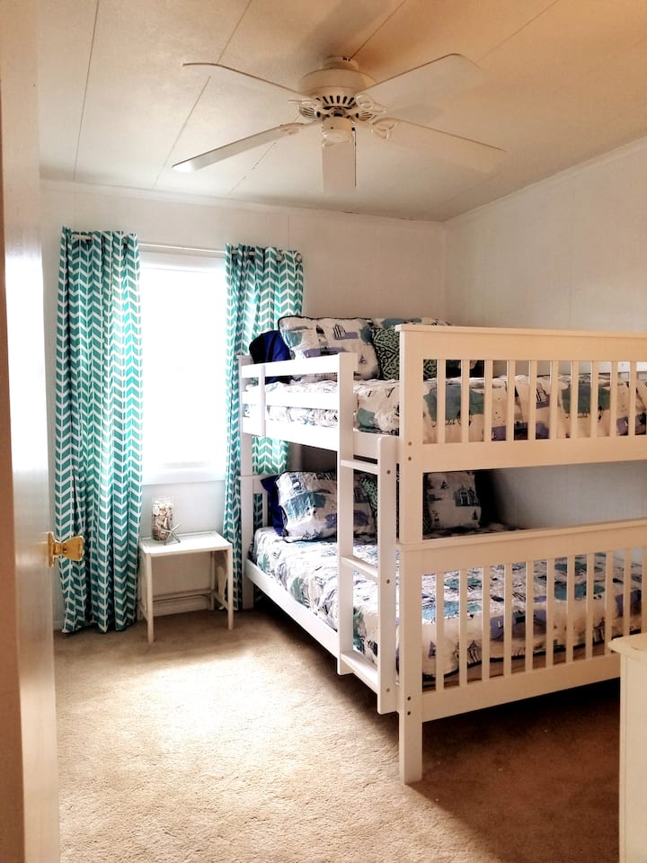 ห้องนอน #2 - เต็ม (เตียงคู่) มากกว่าเต็มรูปแบบ