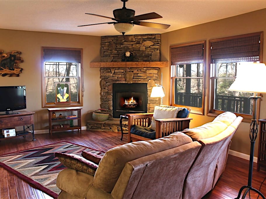 Living room w/ gas fireplace.