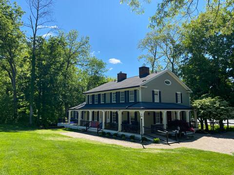 Luxury home on the banks of the Erie Canal