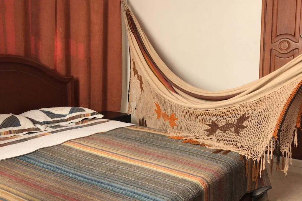 (ESP) Habitacion No. 1 con Hamaca - (EN) Room no. 1 with Hammock - (FR) Chambre no. 1 avec Hamac