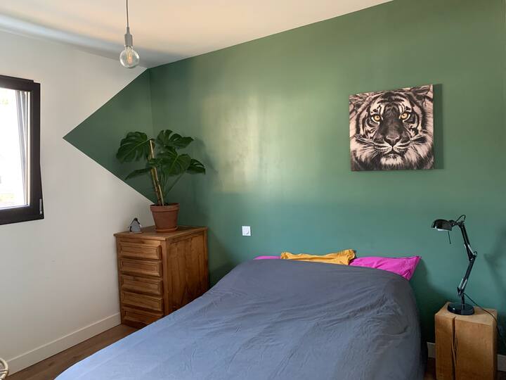 Spálňa 4 orientovaná na sever - 140 lôžok - šatníková skriňa + police 