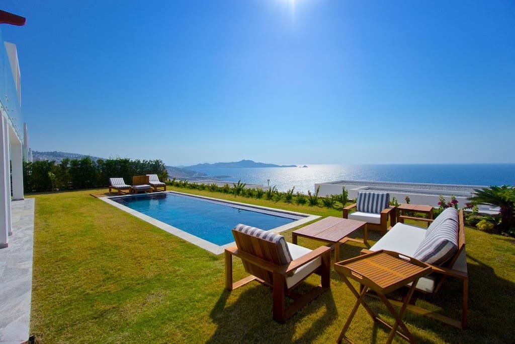 Luxurious seafront Bodrum villa with private pool Villas for Rent in