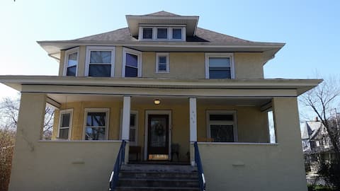 Little Farm in the City Back Bedroom