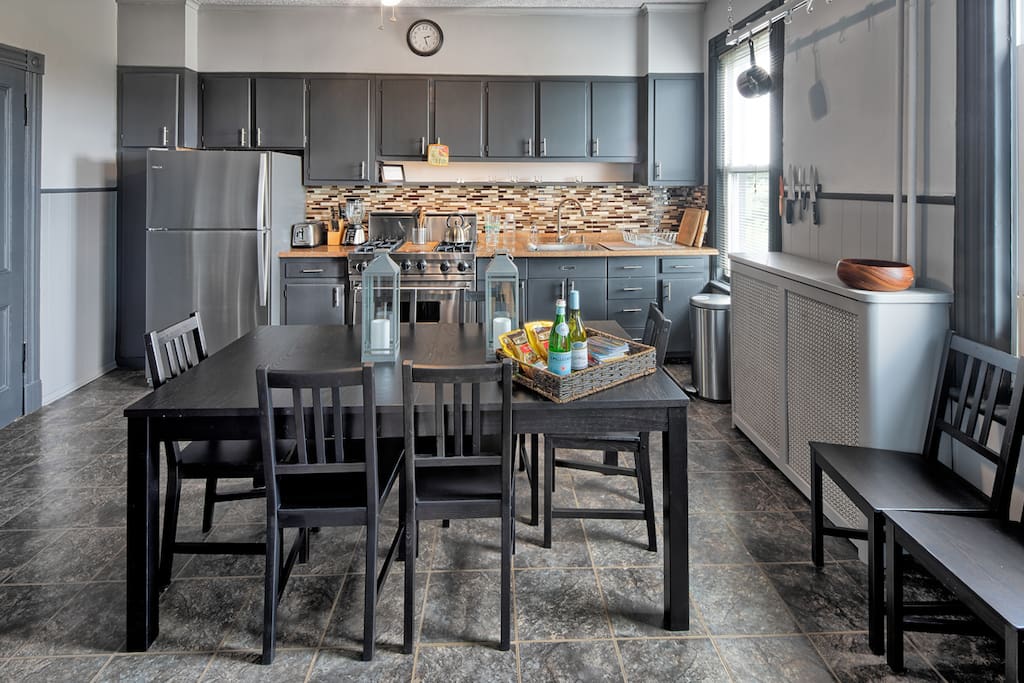 Full Kitchen