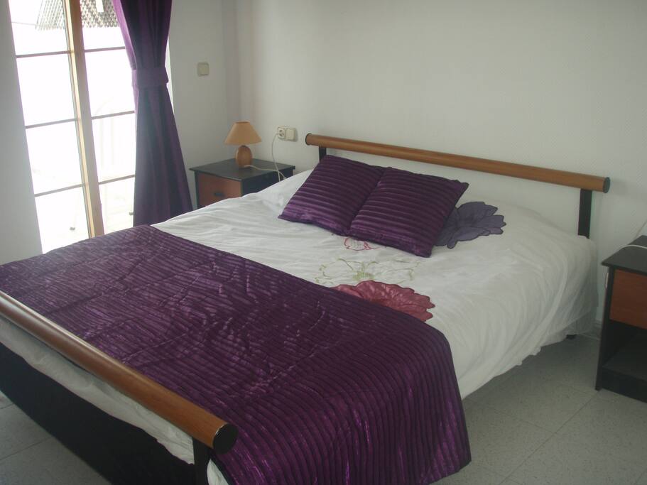 Bedroom - sleeps 2