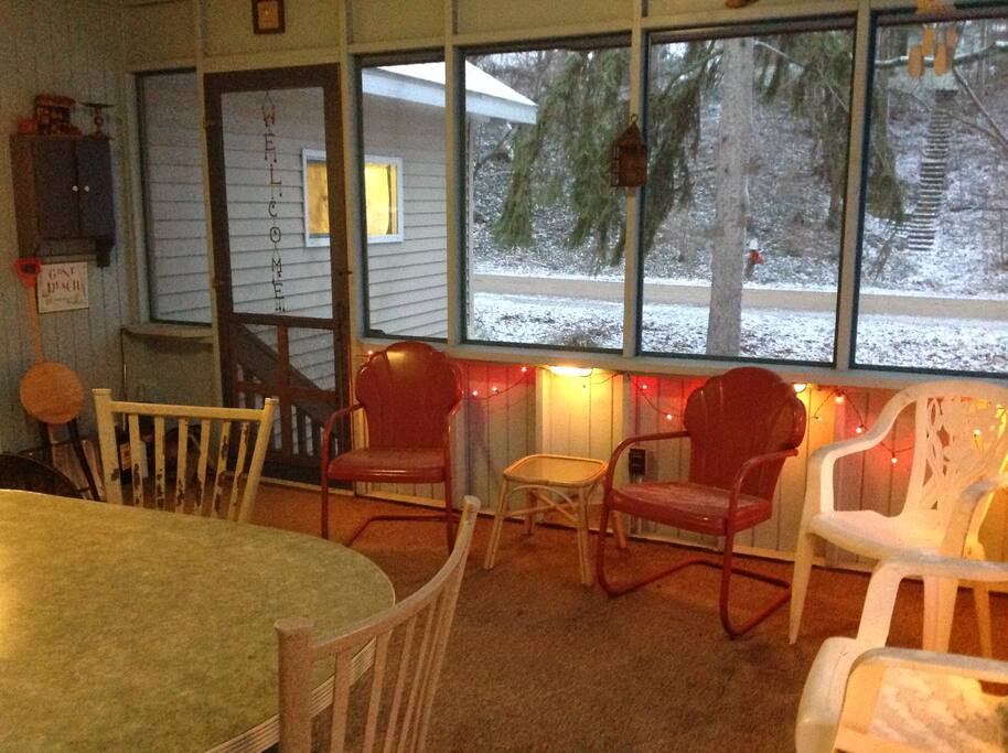 Screened in porch