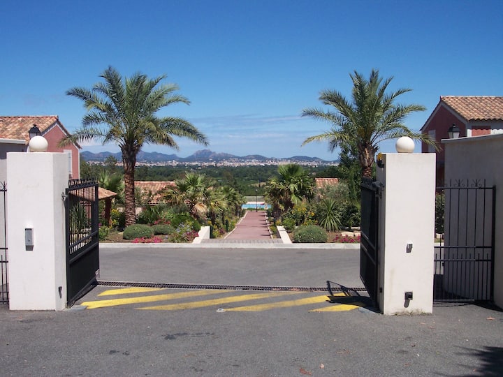 Maison Entière Tout Confort, 6 Couchages, Piscine - Roquebrune-sur-Argens