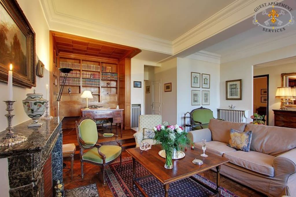 Classical and luxury apartment rental on Ile Saint Louis