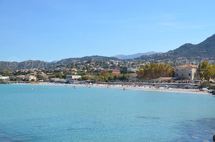 Ile Rousse T3 Cœur Vieille Ville 2 Min De La Plage Appartements