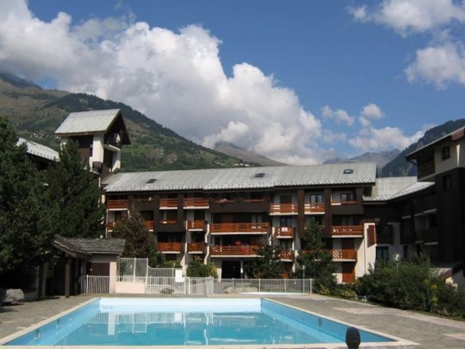 piscine ouverte du 15 juin au 15 septembre