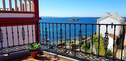 Large house 20 meters from the beach, palmeira