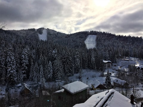 Spacious&comfortable house, close to ski slopes