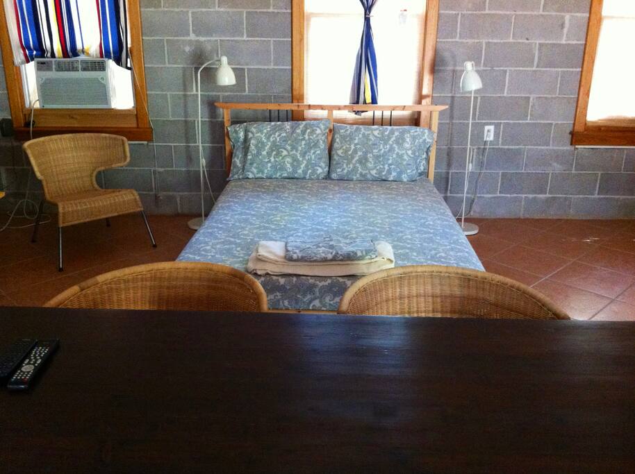 Cabin has 2 queen beds, leather couch, tv/DVD, 10cf refrigerator, private tile bath with talavera sink.