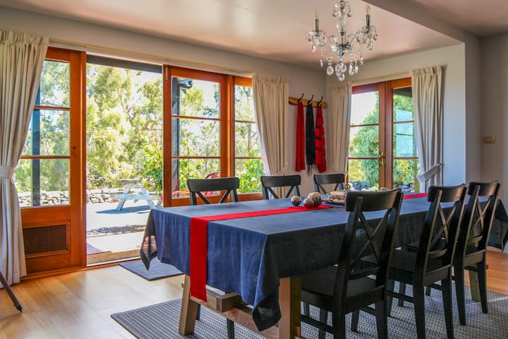 Exclusive Boutique Coastal Cottage