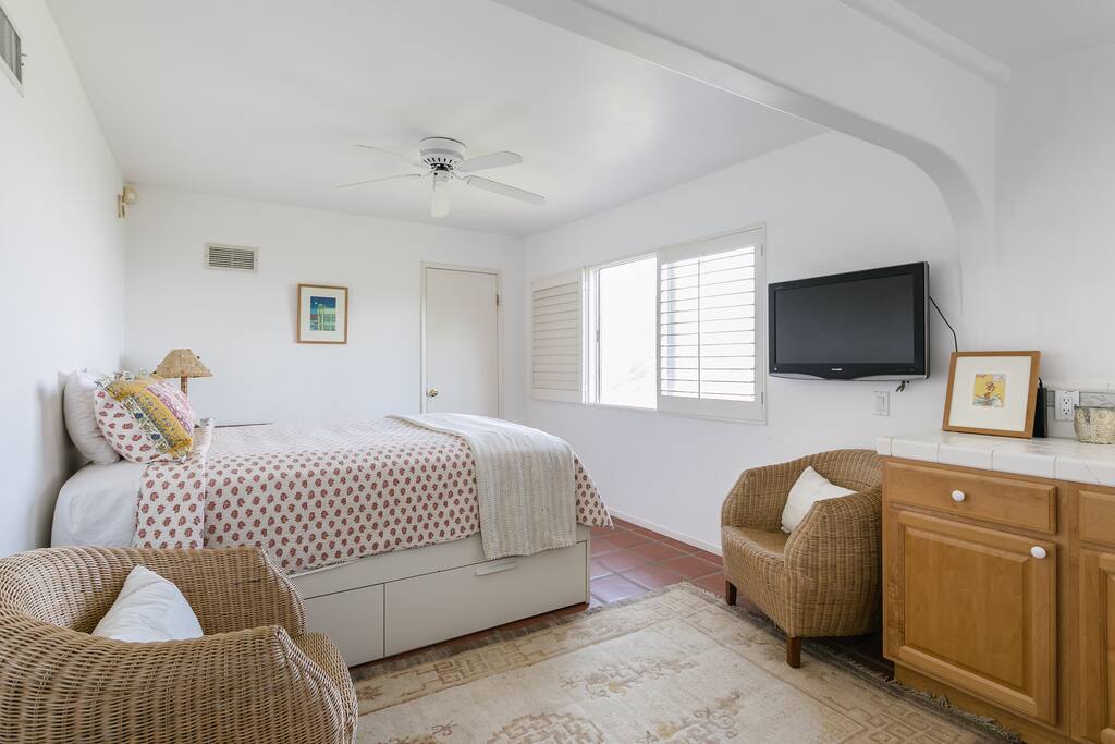 Studio Bedroom