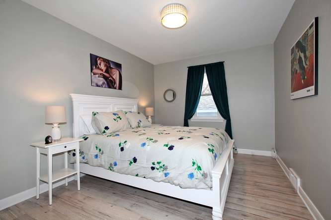 חדר שינה 1, מיטת קווין סייז