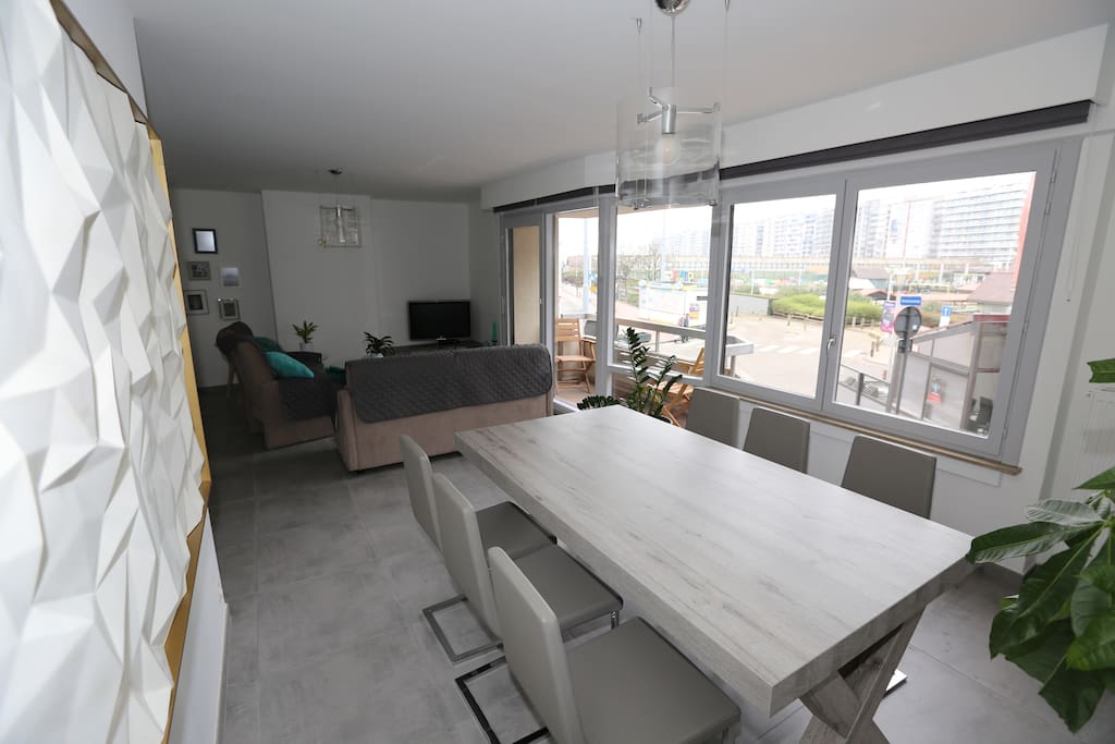 Woonkamer en salon met prachtig uitzicht